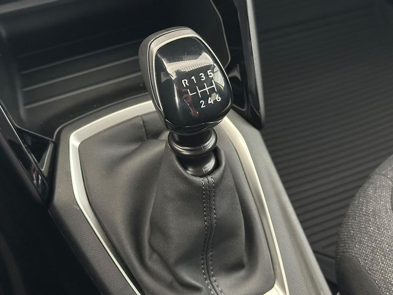 Peugeot 208 (2026) EDITION Turbo 100 MAN6 - fotka 15 z 18