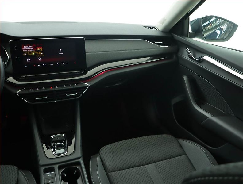Škoda Octavia (2023) 2.0 TDI - fotka 8 z 16