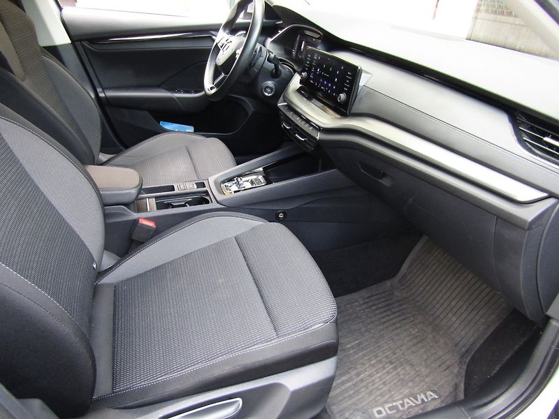 Škoda Octavia (2022) 2.0 TDCi 85kW  CZ PŮVOD - fotka 28 z 37