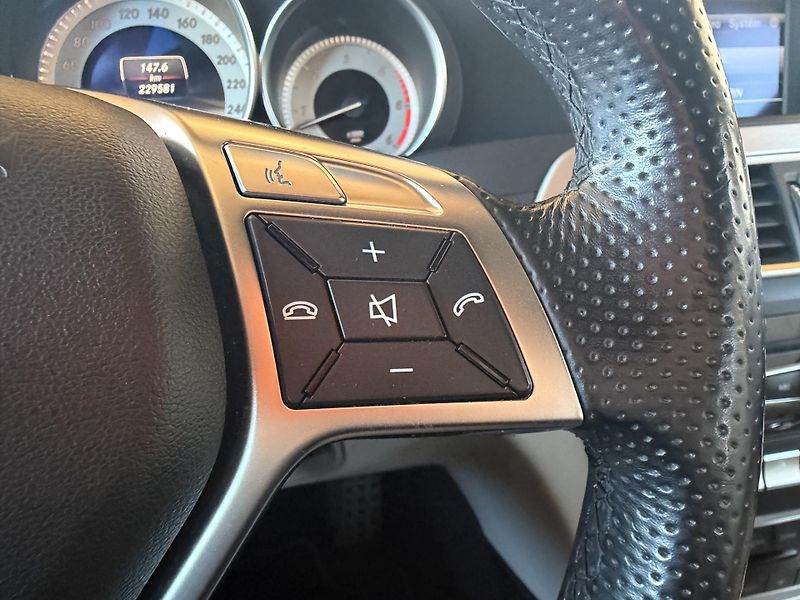 Mercedes-Benz Třídy C 350 CDI AVANTGARDE - fotka 18 z 27