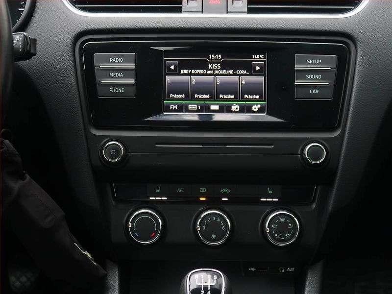 Škoda Octavia (2016) Ambition 1.6 TDI, Tempomat - fotka 12 z 15