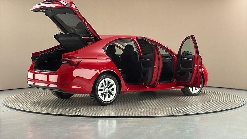 Škoda Octavia 2.0 TDI Style - fotka 6 z 25