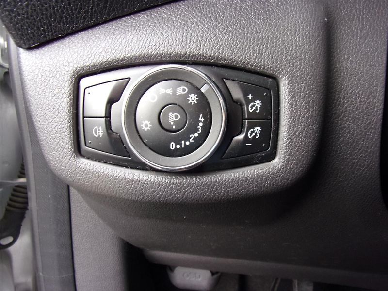 Ford Tourneo 1,6 TDCI  Connect - fotka 22 z 23