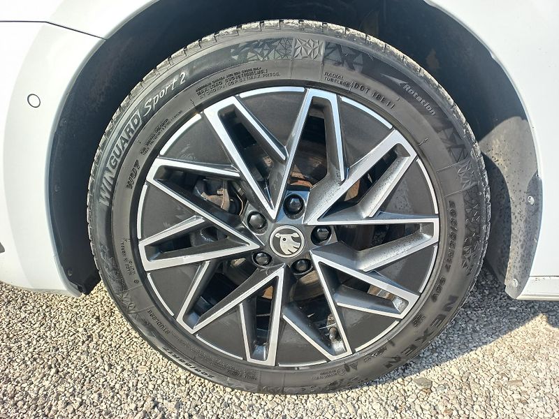 Škoda Octavia (2023) 2.0TDi 110kW 4x4 DSG ČR DPH - fotka 18 z 24