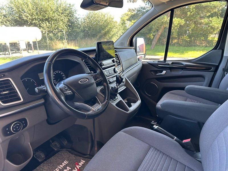 Ford Tourneo Custom (2019) 2.0TDCi TITANIUM, ČR, 1.MAJ. - fotka 7 z 19