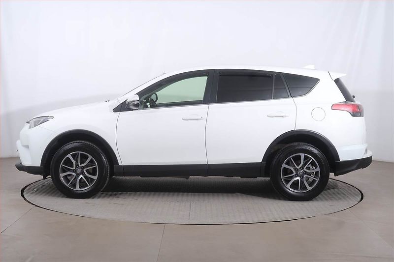 Toyota RAV4 (2016) 2.0 VVT-i, 4X4, Serv.kniha - fotka 3 z 19