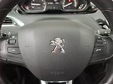 Peugeot 2008 (2018) 1.2 PureTech, ČR,1.maj - náhled 16