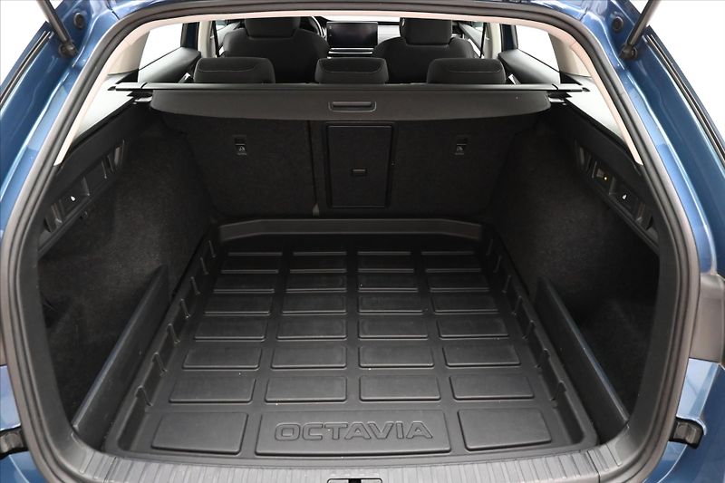 Škoda Octavia 2,0 TDI 110 kW DSG Style Záruk - fotka 10 z 33