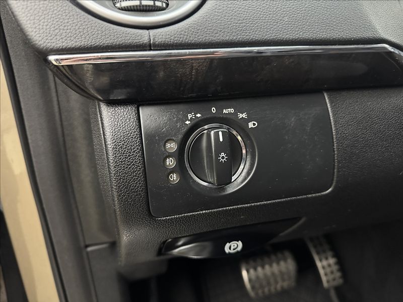 Mercedes-Benz Třídy M 3,0 ML 350 4X4 TAŽNÉ KAMERA ČR - fotka 8 z 44