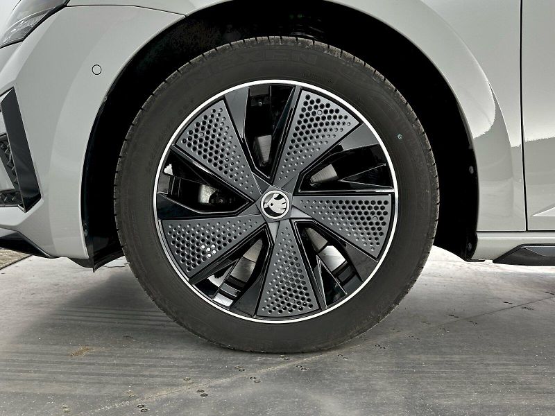 Škoda Scala (2025) DSG 1.0TSI 85kW Monte Carlo - fotka 33 z 33