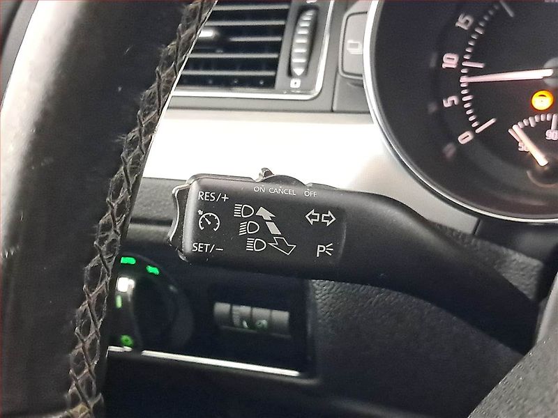 Škoda Superb (2010) Elegance 2.0 TDI, Navi, Xenony - fotka 17 z 23