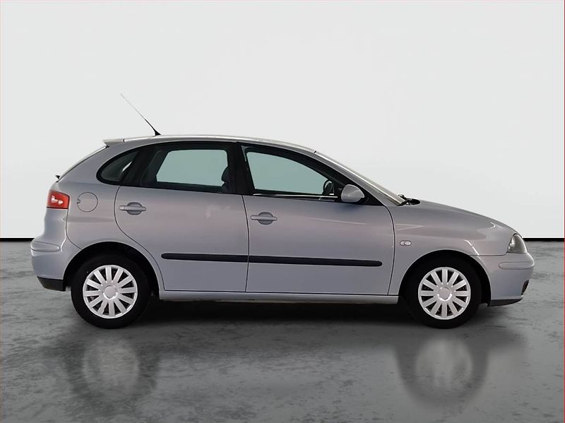Seat Ibiza (2003) 1.4 16V, po STK, jezdí dobře - fotka 6 z 15