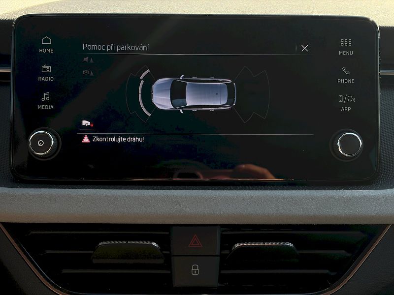 Škoda Scala (2025) DSG 1.0 TSI / 85kW / TOP SELEC - fotka 31 z 33