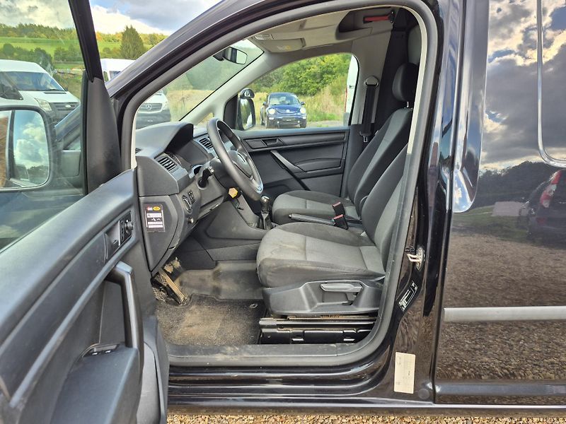 Volkswagen Caddy (2018) 2.0Tdi Maxi 75KW  - fotka 16 z 23