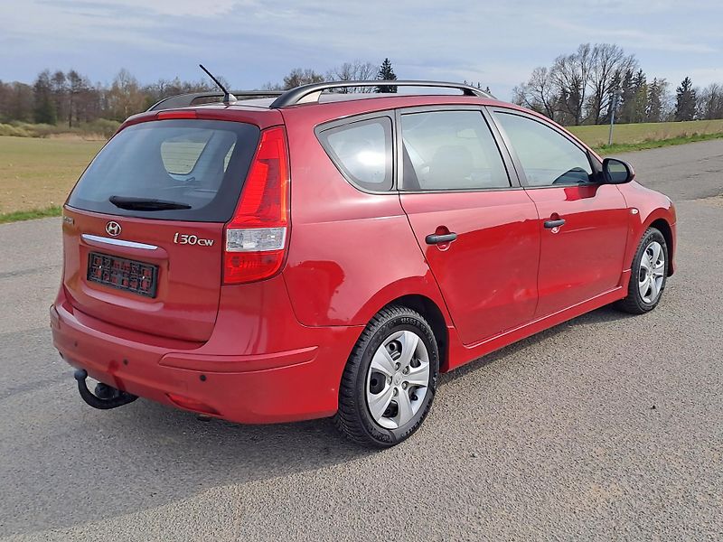 Hyundai i30 (2012) 1.4i DOLOŽENÉ KM - fotka 5 z 33