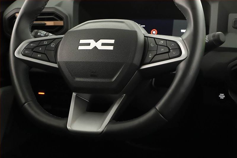 Dacia Bigster (2025) 1.2 MHEV, Extreme, Navigace - fotka 17 z 19