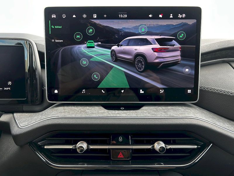 Škoda Kodiaq (2025) 2.0 TDI 142kW 4x4 DSG Exclusiv - fotka 16 z 35
