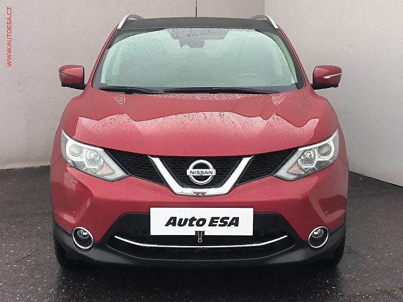 Nissan Qashqai (2015) 1.6 DiG-T, ČR, Acenta, navi - fotka 2 z 19