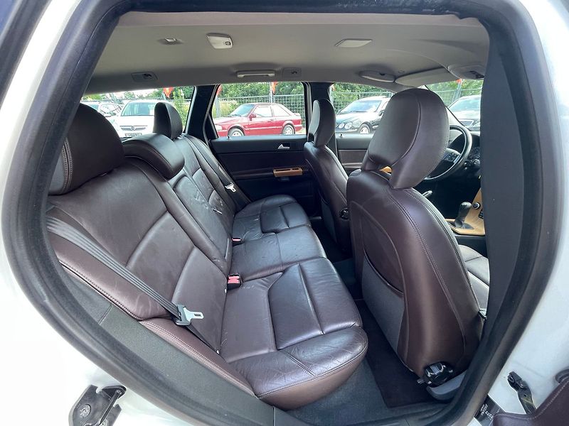 Volvo V50 1.6D 80kW*KŮŽE*VÝHŘEV*HANDSFRE - fotka 22 z 30