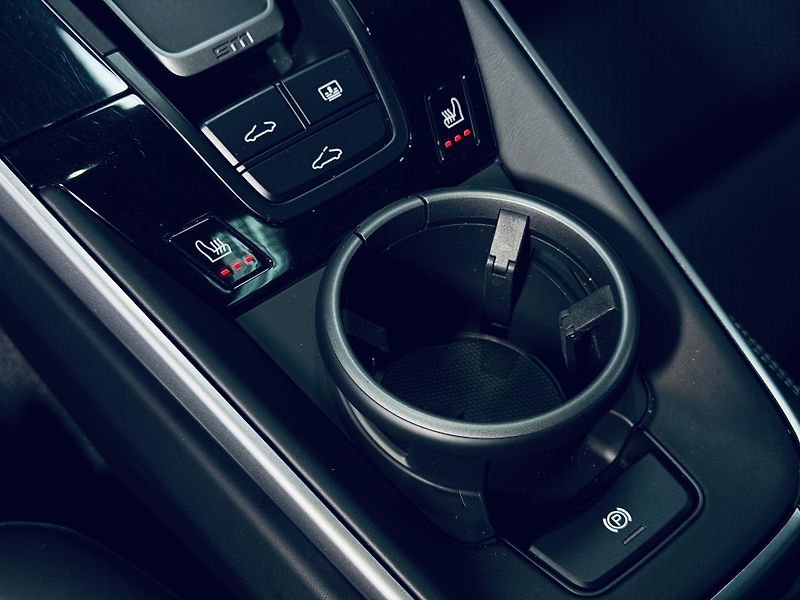 Porsche 911 (2020) CARRERA*4S*CZ*REZERVACE* - fotka 29 z 42