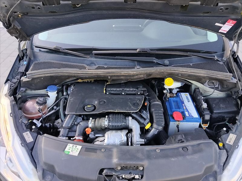 Peugeot 208 1,6   1.6 HDI  55kW Klimatizac - fotka 27 z 29