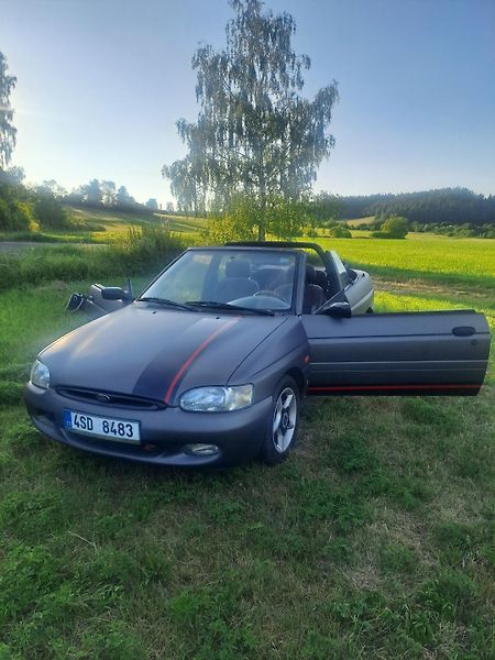 Ford Escort (1997) - fotka 3 z 14