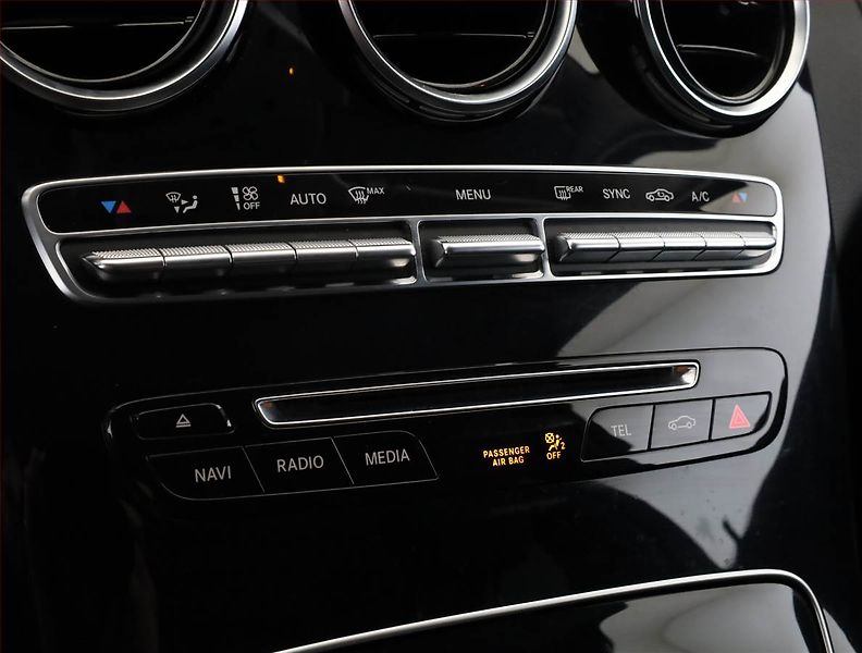 Mercedes-Benz Třídy C (2016) C 220 d, Automat, Serv.kniha - fotka 12 z 18