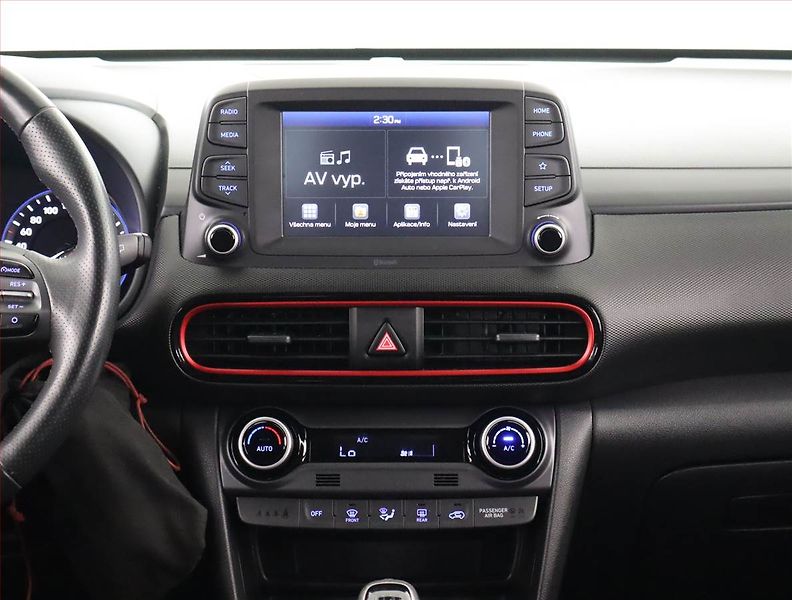 Hyundai Kona (2018) 1.0 T-GDI, Serv.kniha, Kůže - fotka 12 z 22
