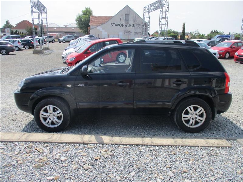 Hyundai Tucson 2,0 CRDi, 4x4,  klimatizace, - fotka 4 z 23
