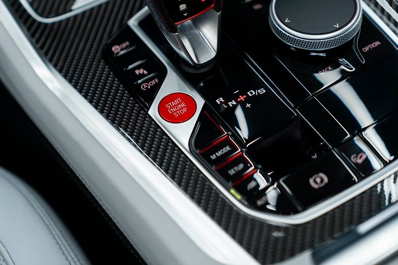 BMW X5 - fotka 15 z 26