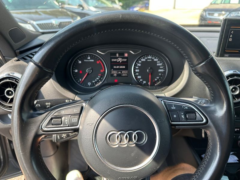 Audi A3 (2013) 2.0Tdi 110kw - fotka 20 z 40