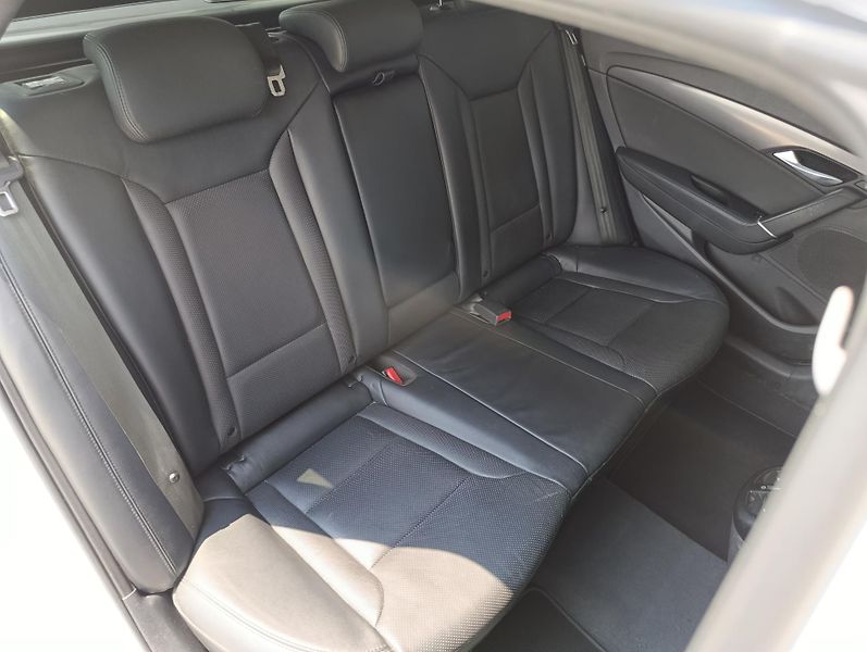 Hyundai i40 1.7CRDi 100kW ČR  - fotka 15 z 34