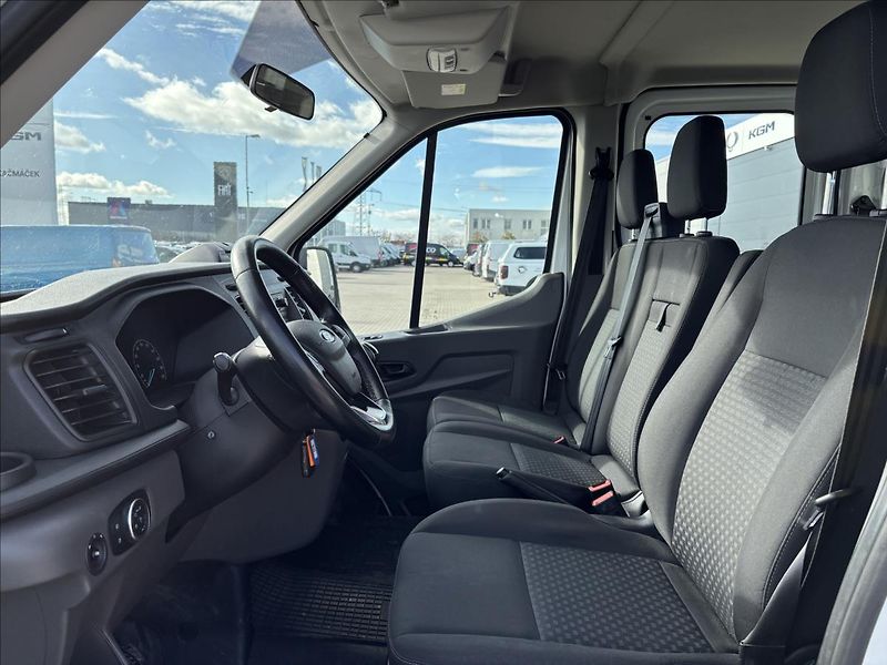 Ford Transit 2,0 EcoBlue 125kW Trend L4 - fotka 25 z 45