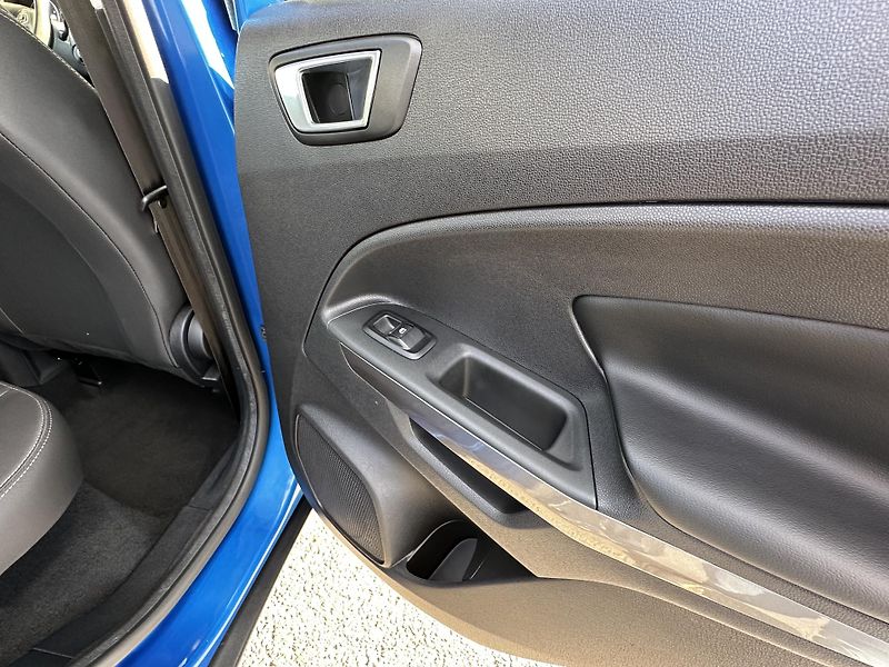 Ford EcoSport (2022) 1.0/74kW*1.Maj*Xenon * 23tkm ! - fotka 23 z 36