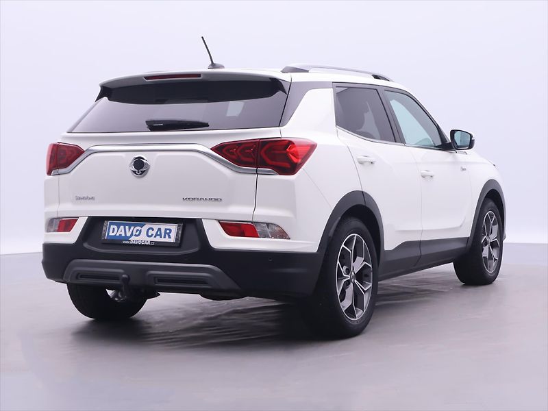 SsangYong Korando 1,5 Turbo e-XGI 120kW Aut. - fotka 6 z 39