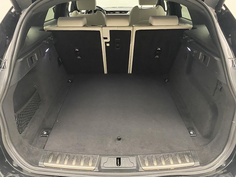 Jaguar F-Pace D165 S AWD AUT CZ - fotka 6 z 44