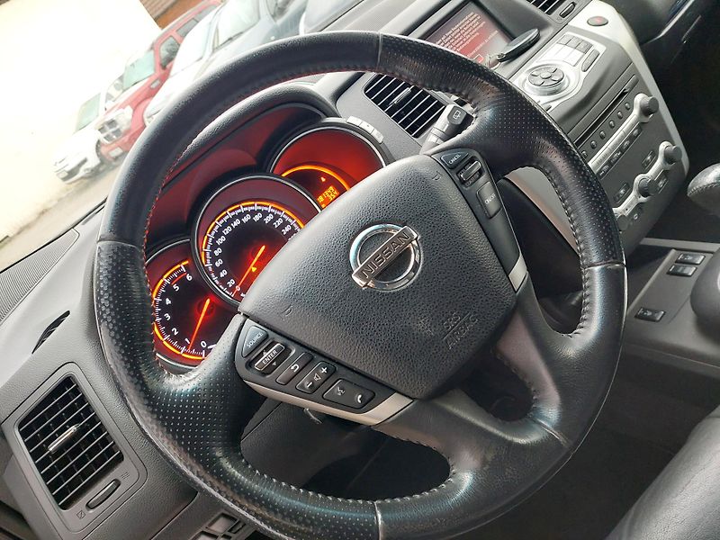 Nissan Murano (2011) II. Tekna dCi 190 4x4 - fotka 12 z 40