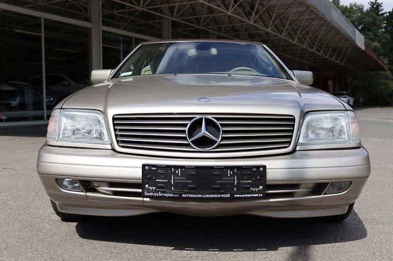 Mercedes-Benz SL SL 500 R129 225kW - fotka 3 z 49