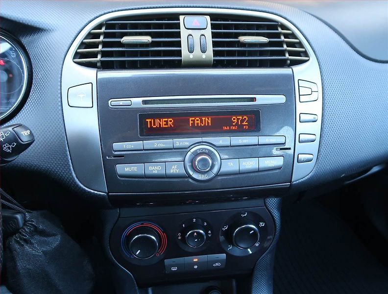 Fiat Bravo (2008) 1.4 16V, ČR,1.maj, po STK - fotka 12 z 15