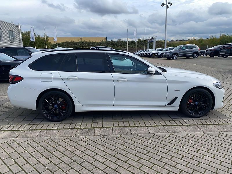 BMW Řada 5 (2024) 2.0 /215kW - fotka 4 z 12