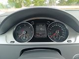 Volkswagen Passat (2013) VW Passat 2.0 TDI 4Motion DSG - náhled 24