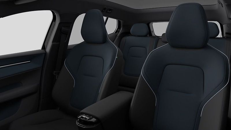 Volvo EX30 (2027) ULTRA Black Edition P8 AWD - fotka 5 z 7