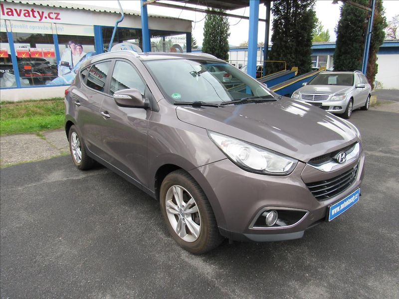 Hyundai ix35 2,0 i 120kW Automat Style - fotka 3 z 30