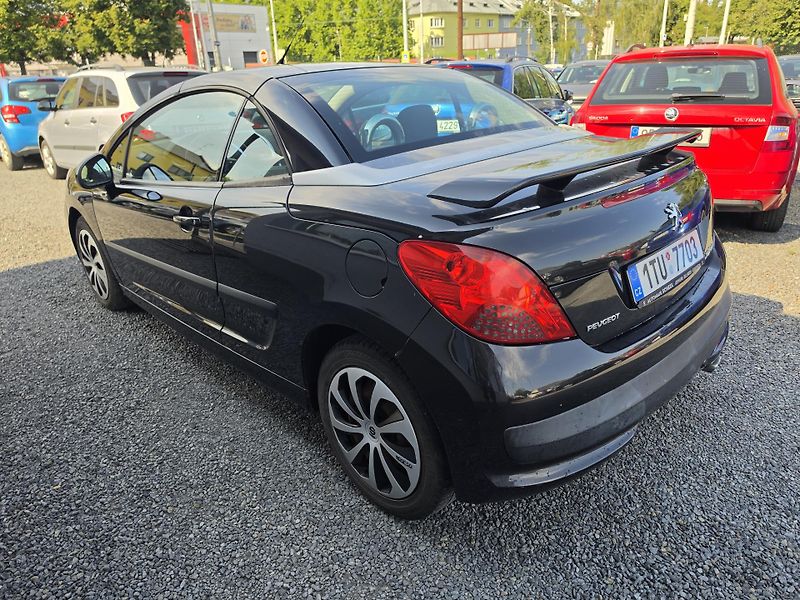 Peugeot 207 1.6 i Kabriolet  - fotka 4 z 18