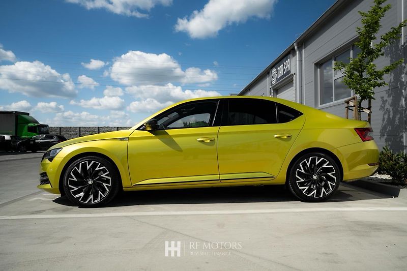 Škoda Superb (2019) Superb SportLine 4x4 200kW - fotka 5 z 45