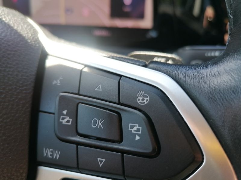 Volkswagen Golf (2022) 2.0 TDi DSG,IQ LED,ACC,PÁDLA - fotka 22 z 35
