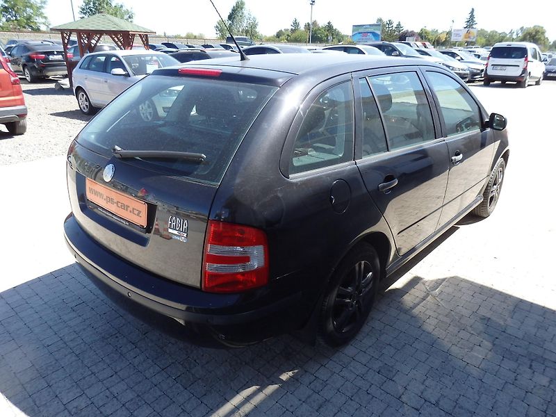 Škoda Fabia 1.4 16V ABS, ZÁVĚS - fotka 4 z 15