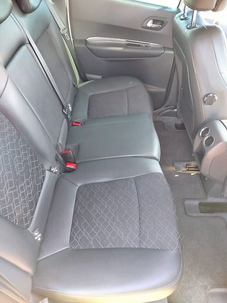 Peugeot 3008 ALLURE 2.0HDi 150 MAN6 - fotka 10 z 31