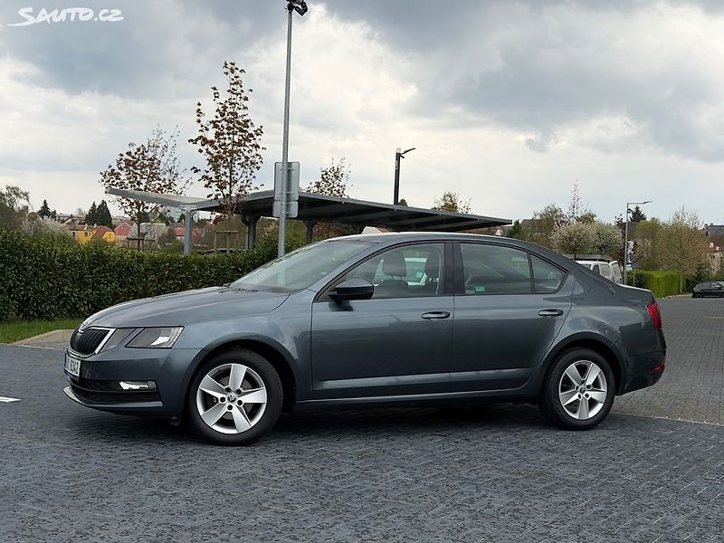 Škoda Octavia (2017) 1.6 TDi 85 kw / po rozvodech - fotka 3 z 18