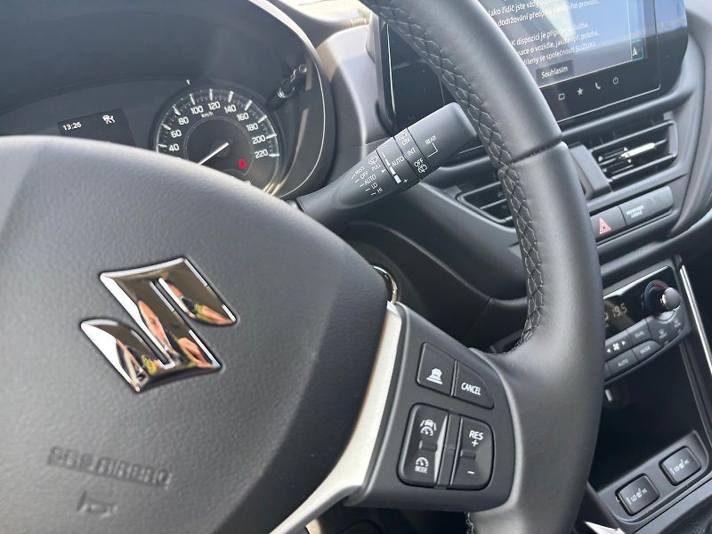 Suzuki S-Cross 1,4 BoosterJet Premium - fotka 15 z 26